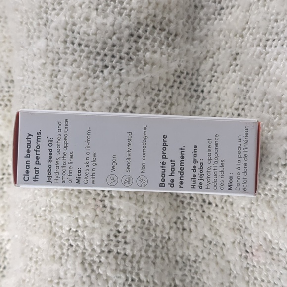 jane iredale Glow Time Highlighter Stick in Eclipse, 7.5g/0.26oz - Picture 5 of 12